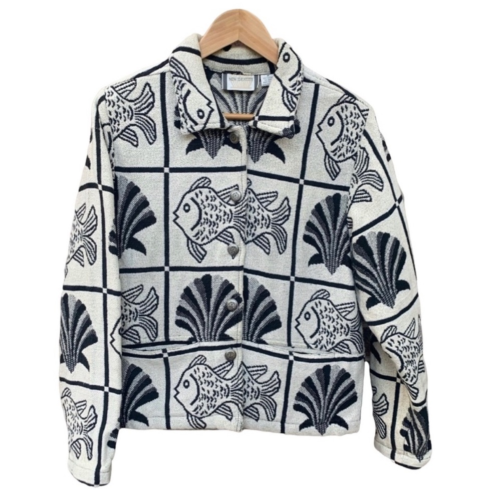 Women’s M Vintage Fish & Shell Button Front Jacket